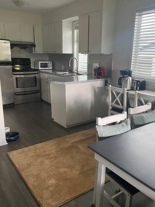 4 Bedroom Upper Level Kits Home Vancouver Kültér fotó