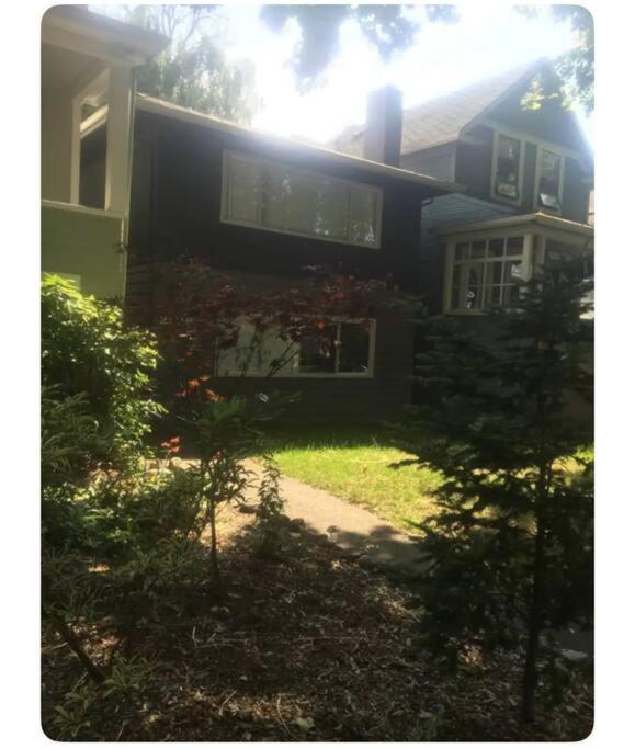 4 Bedroom Upper Level Kits Home Vancouver Kültér fotó